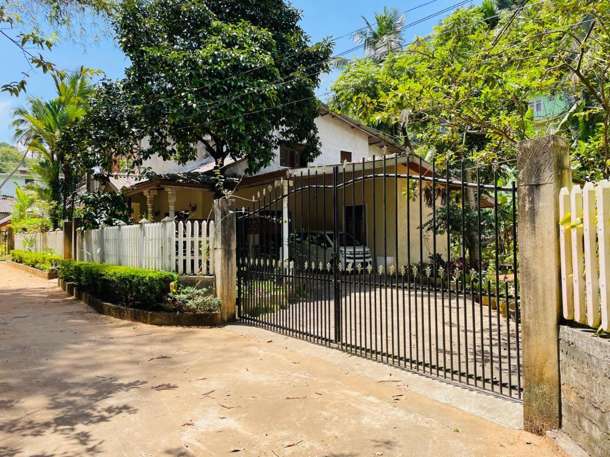Unique Villa Kandy Dış mekan fotoğraf